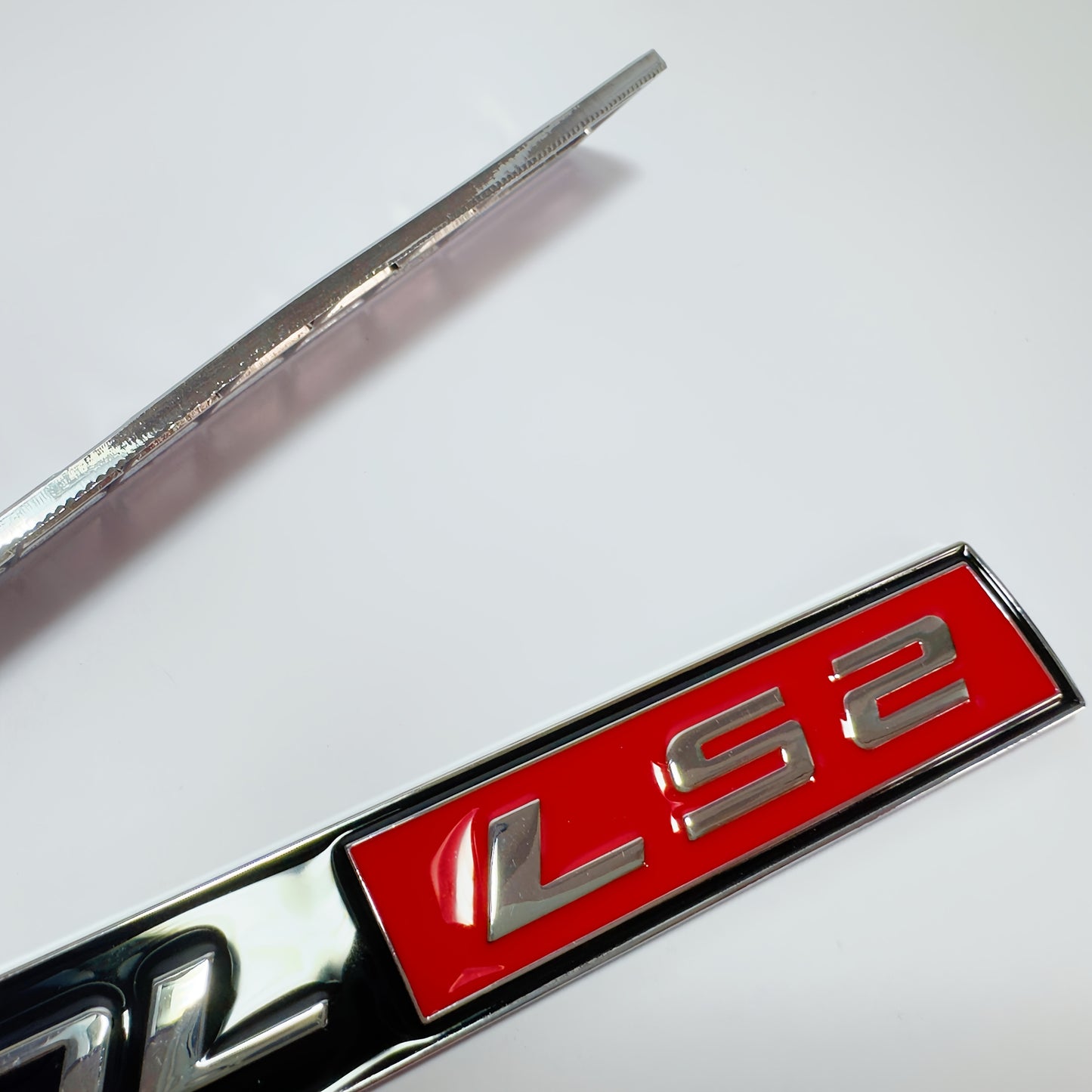 1pc 6.0L LS2 Emblem Black Red Silvery Metal Fender Engine Badge